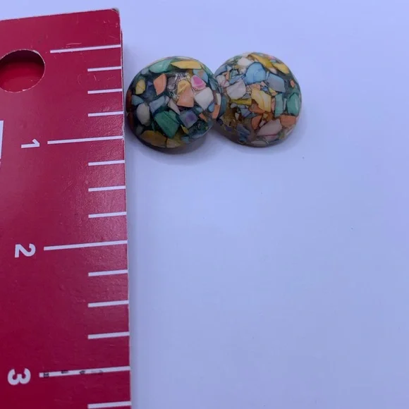 Vintage Confetti Lucite Clip-On Earrings - Picture 3 of 4